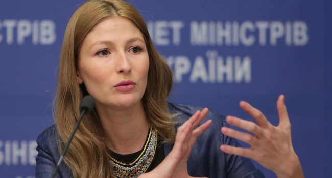 Эмине Джапарова: Россия окончательно обречена из-за Путина 