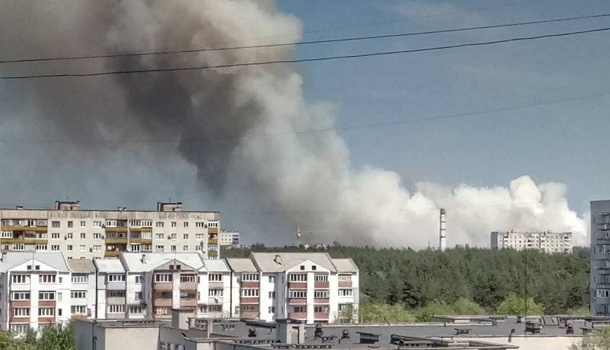 На Донбассе возник крупный лесной пожар: в Интернете опубликованы фото 