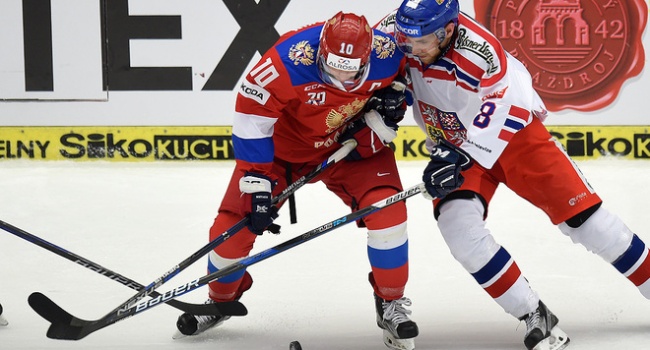 На ЧМ по хоккею сборная России потерпела первое поражение