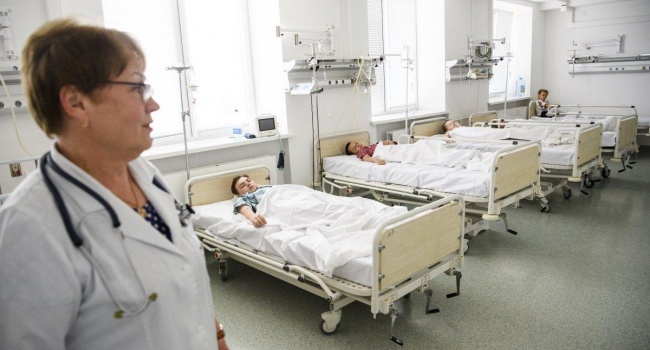 Массовое отравление детей в Хмельницкой области: в больнице оказались десятки подростков