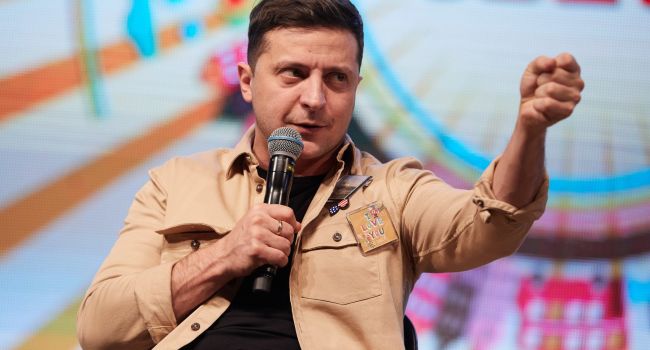Депутат: Зеленский отказался от полномочий «возвращателя» Крыма Депутат: Зеленский отказался от полномочий «возвращателя» Крыма
