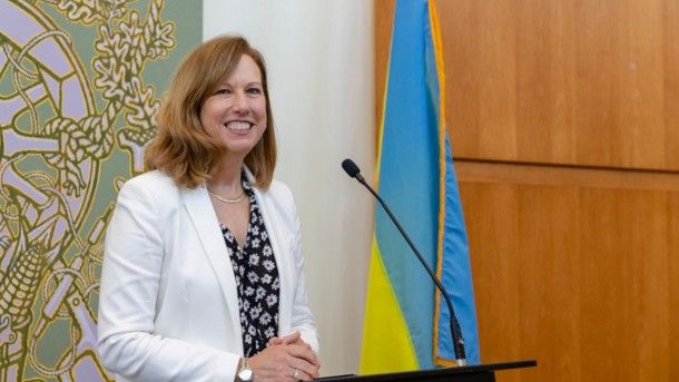 В Украину прибыла временно поверенная США – что о ней известно В Украину прибыла временно поверенная США – что о ней известно