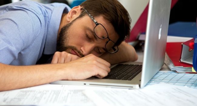 Специалист: «Всего 16 минут недосыпания резко снижают концентрацию»