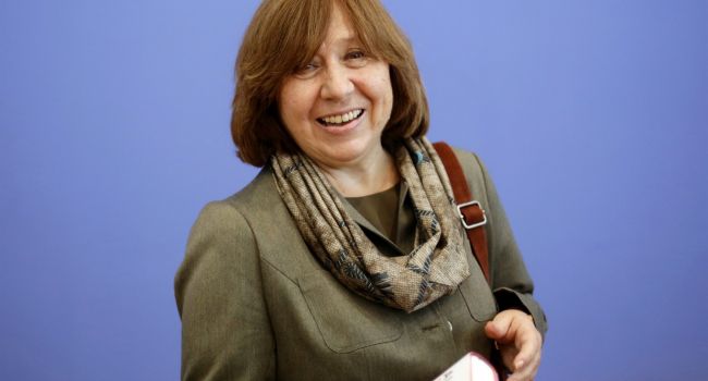 Алексиевич призывает судить работников российского телевидения Алексиевич призывает судить работников российского телевидения