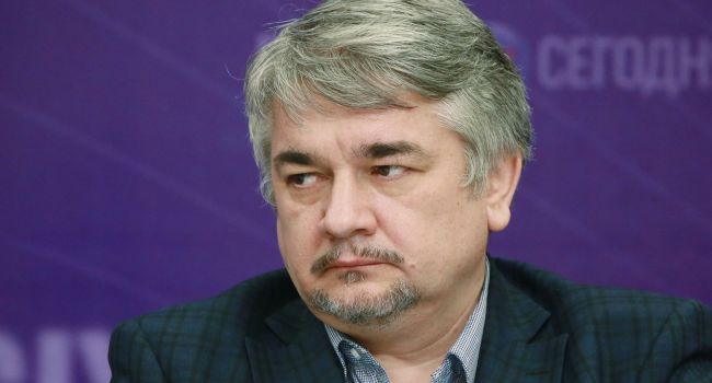 «Украина не выживет»: скандальный политолог рассказал о последствиях «распада страны» «Украина не выживет»: скандальный политолог рассказал о последствиях «распада страны»