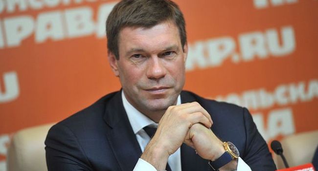 «Достаточно небольших уступок»: Царев рассказал, что Зеленскому нужно сделать для потери интереса Кремля к Украине «Достаточно небольших уступок»: Царев рассказал, что Зеленскому нужно сделать для потери интереса Кремля к Украине