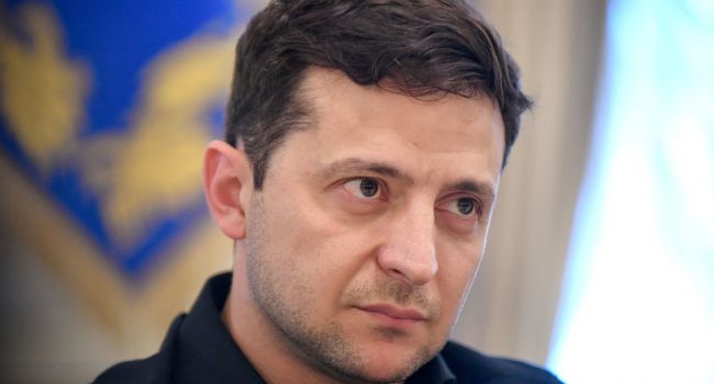 Эксперт: «Похоже, тексты Зеленскому пишут спичрайтеры Порошенко» Эксперт: «Похоже, тексты Зеленскому пишут спичрайтеры Порошенко»