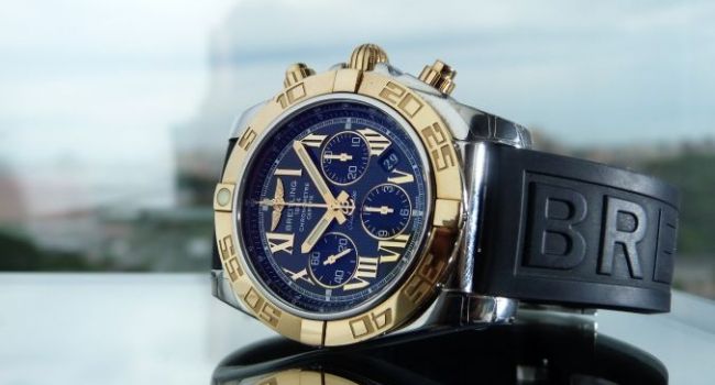Часовой элитный ломбард покупает ношеные часы у владельцев