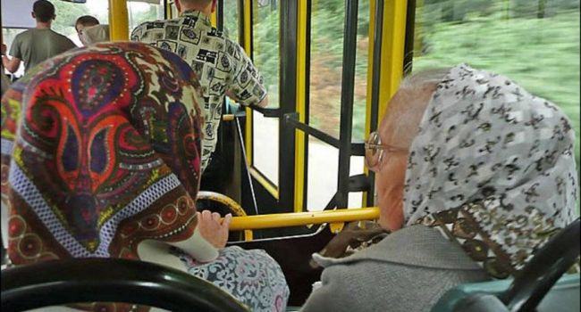  «Гуляйте пешком»: Украинских пенсионеров могут лишить возможности проезда в общественном транспорте в час-пик