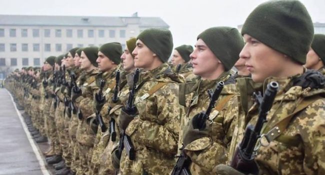 «Сколько вам лет, 18? Да! Значит, пора в армию!»: В Украине хотят вернуть призыв на срочную службу с 18 лет «Сколько вам лет, 18? Да! Значит, пора в армию!»: В Украине хотят вернуть призыв на срочную службу с 18 лет