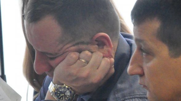 Депутат Александр Дан зарегистрировал на водителя строительство скандального ЖК