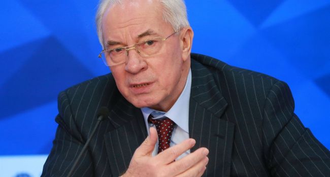 «Был только портфель»: Азаров рассказал, что всё его имущество в Украине разграбили «Был только портфель»: Азаров рассказал, что всё его имущество в Украине разграбили