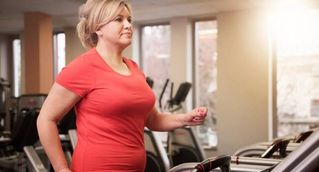 «Всё дело в возрасте?»: Специалисты рассказали, почему женщины после 40 лет начинают активно набирать лишний вес
