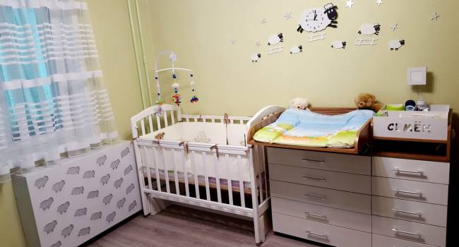«Красиво и практично»: Специалисты рассказали о принципах обустройства детской комнаты