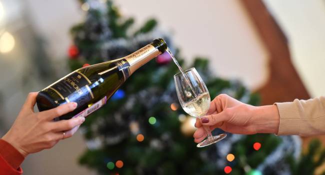 «И ни грамма больше»: нарколог определил безопасную норму алкоголя на Новый год
