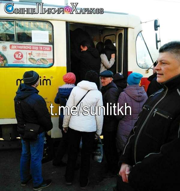 Карантинные меры в Харькове: люди не выполняют требования в транспорте, нарушая запрет 