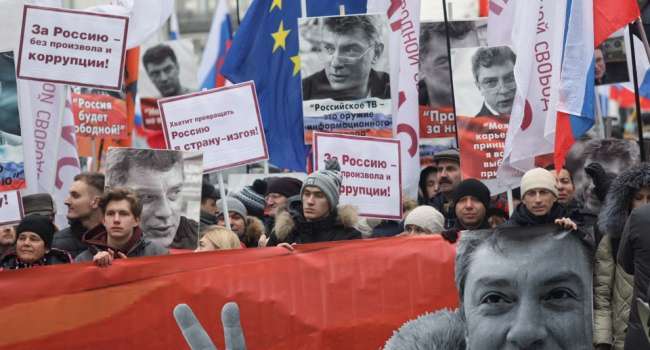 Муждабаев: марш памяти Бориса Немцова в Москве напоминал похоронную процессию по самим себе