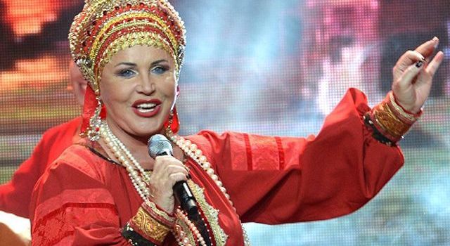 Надежда Бабкина заболела коронавирусом. Она в коме Надежда Бабкина заболела коронавирусом. Она в коме
