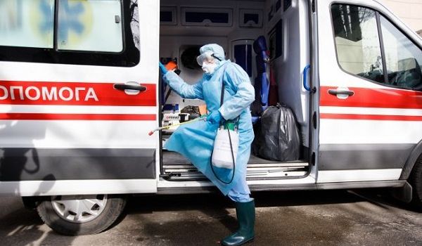 Имел острую пневмонию: в Черновицкой области скончался 37-летний пациент с подозрением на COVID-19