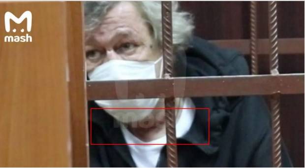 Михаил Ефремов пытался покончить с собой Михаил Ефремов пытался покончить с собой
