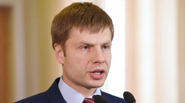 «Корниенко и Арахамия не думали, что их записывают»: нардеп Гончаренко о скандале с «корабельной сосной» «Корниенко и Арахамия не думали, что их записывают»: нардеп Гончаренко о скандале с «корабельной сосной»
