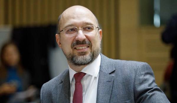 Шмыгаль заявил, что в украинской экономике нет коллапса Шмыгаль заявил, что в украинской экономике нет коллапса