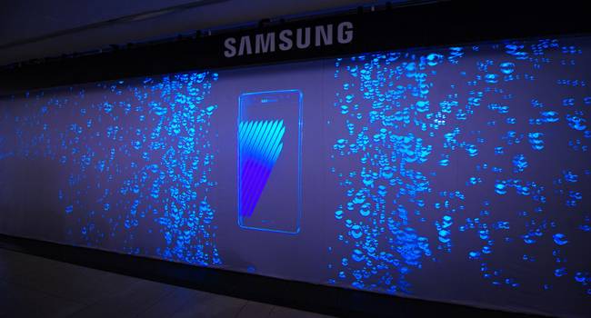 «Samsung выпускает гибкий смартфон»: Уже скоро появится новый Galaxy