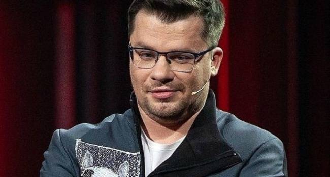 «Гига Бюстовна Грудинина»: Гарик Харламов ярко высмеял слухи о его новой возлюбленной, показав пассию «Гига Бюстовна Грудинина»: Гарик Харламов ярко высмеял слухи о его новой возлюбленной, показав пассию