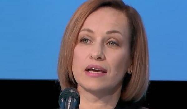 В Минсоцполитики хотят повысить пенсии в 2021 году в три этапа на 15% В Минсоцполитики хотят повысить пенсии в 2021 году в три этапа на 15%