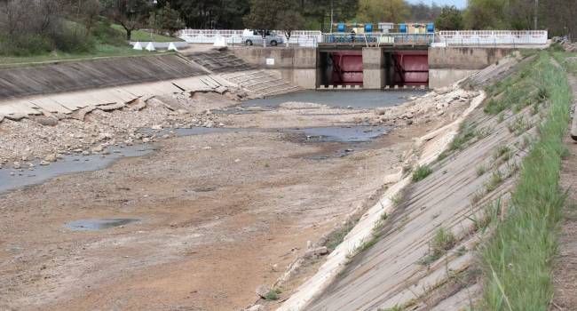 Самый крупный водопровод: в России заявили о новом способе подачи воды в Крым Самый крупный водопровод: в России заявили о новом способе подачи воды в Крым