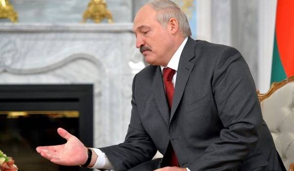 Лукашенко считает, что протесты в Беларуси не обошлись без «майданутых» украинцев Лукашенко считает, что протесты в Беларуси не обошлись без «майданутых» украинцев
