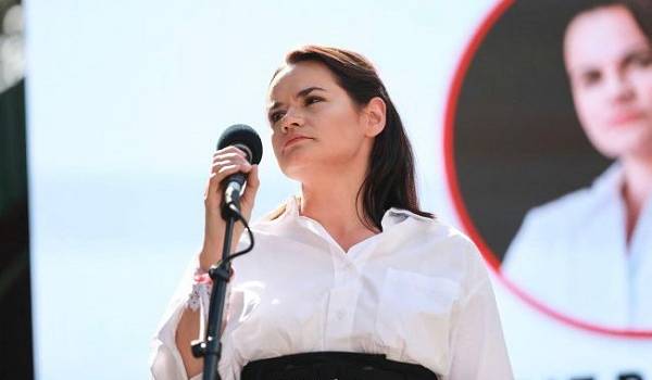 Тихановская намекнула, что ее муж будет участвовать в повторных выборах президента Беларуси 