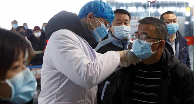 Уникальный случай: китаец, заразившийся коронавирусом, провел в больнице 7 месяцев