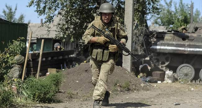 Волонтер: 30 августа 2014-го окруженные под Иловайском войска выходили под честное слово противника, обманувшего уже не один раз