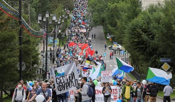  «Путин, попей чаю»: в Хабаровске состоялась новая массовая акция протеста 