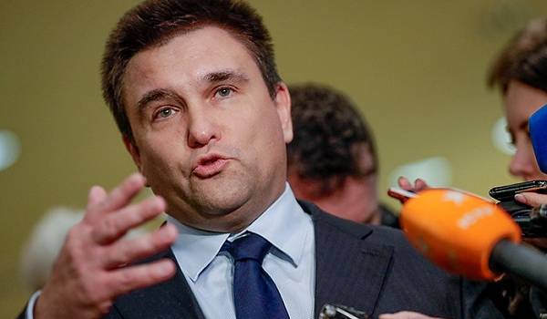 Климкин: Путин активно пользуется неадекватностью Лукашенко 