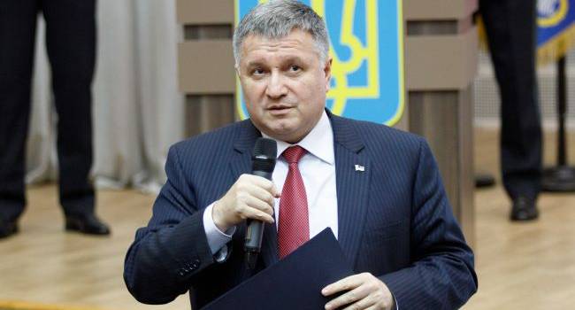  Спекуляции и провокации: Аваков осадил Фокина за предложение об амнистии боевиков 