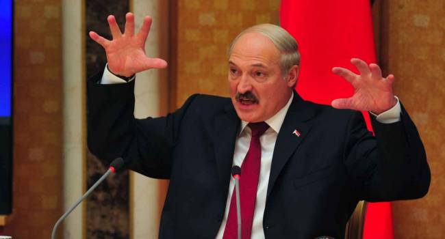 «Это уже попахивает вялотекущей шизофренией»: Обухов обратил внимание, что Лукашенко свой день рождения встречал с автоматом, а не с букетом цветов