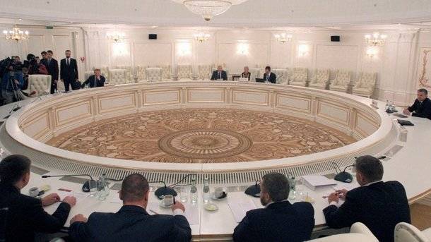 Украина созывает срочное заседание ТКГ из-за приказа Пушилина продолжить войну на Донбассе