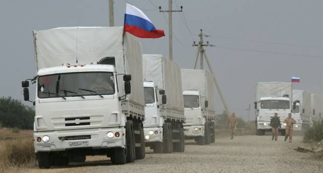 «В «ЛДНР» прибыли уже 40 машин»: Москва отправляет на Донбасс грузовики с неизвестным грузом