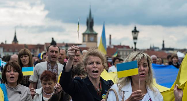 Журналист: по соцопросу украинцы самые несчастливые в Европе – избрали «новые лица», а все равно счастья нет Журналист: по соцопросу украинцы самые несчастливые в Европе – избрали «новые лица», а все равно счастья нет