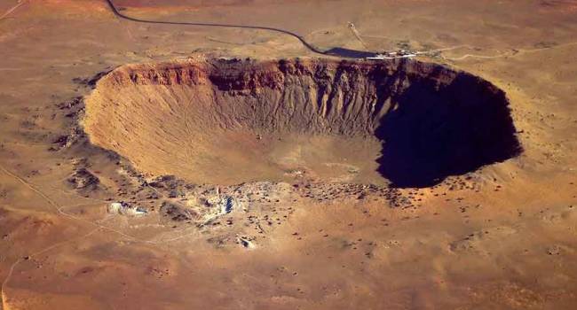 «Как он там появился – неизвестно»: ученые обнаружили в Австралии огромный кратер