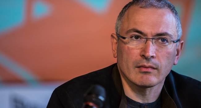 «Знакомые методы бывшего владельца ЮКОСа»: Симоньян заявила, что Ходорковский может быть причастен к отравлению Навального