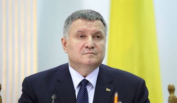 «Он давно перерос свою должность и может стать свободным человеком»: Геращенко расхвалил работу Авакова 