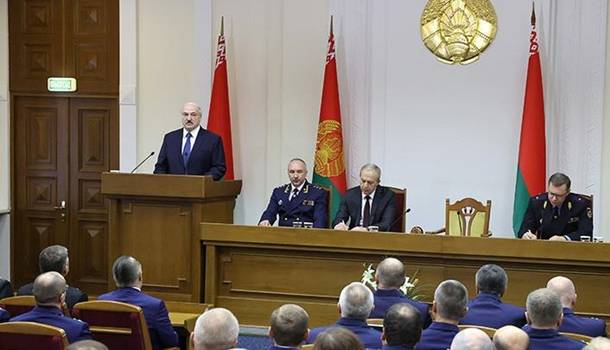 «Переживем этот острый период»: Лукашенко надеется на стабилизацию ситуации в стране до конца года 