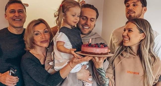 «А пахло уважением, когда ты беременной жене уважал направо и налево?» Влад Соколовский устроил публичные разборки со своей бывшей супругой 