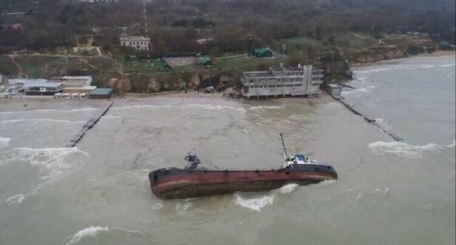 В Государственной инспекции Украины озвучили убытки от проблем с танкером Delfi