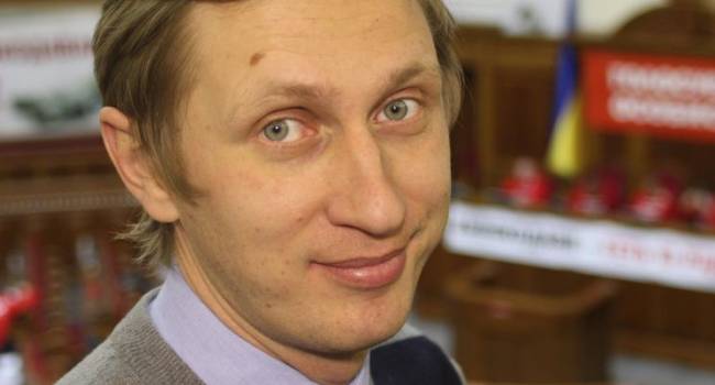 «Это бумеранг Зеленскому»: Братущак обратил внимание, что телеканал «1+1» начал играть против «слуг народа» «Это бумеранг Зеленскому»: Братущак обратил внимание, что телеканал «1+1» начал играть против «слуг народа»