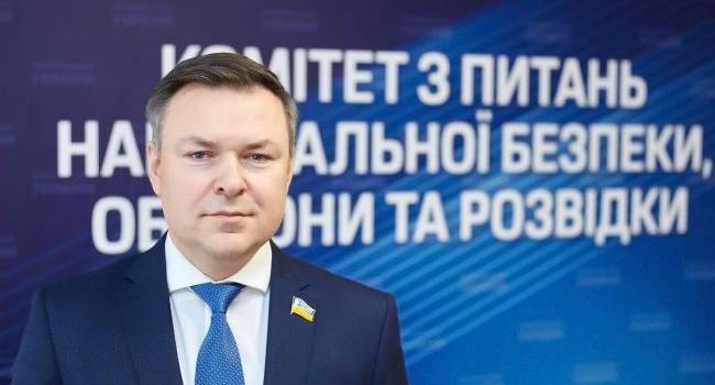 В Раде спрогнозировали вероятность нападения войск РФ с южного направления 
