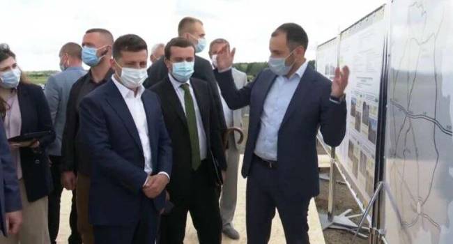 Омелян: Зеленский решил набраться кредитов, как Янукович на Евро 2012 под строительство дорог